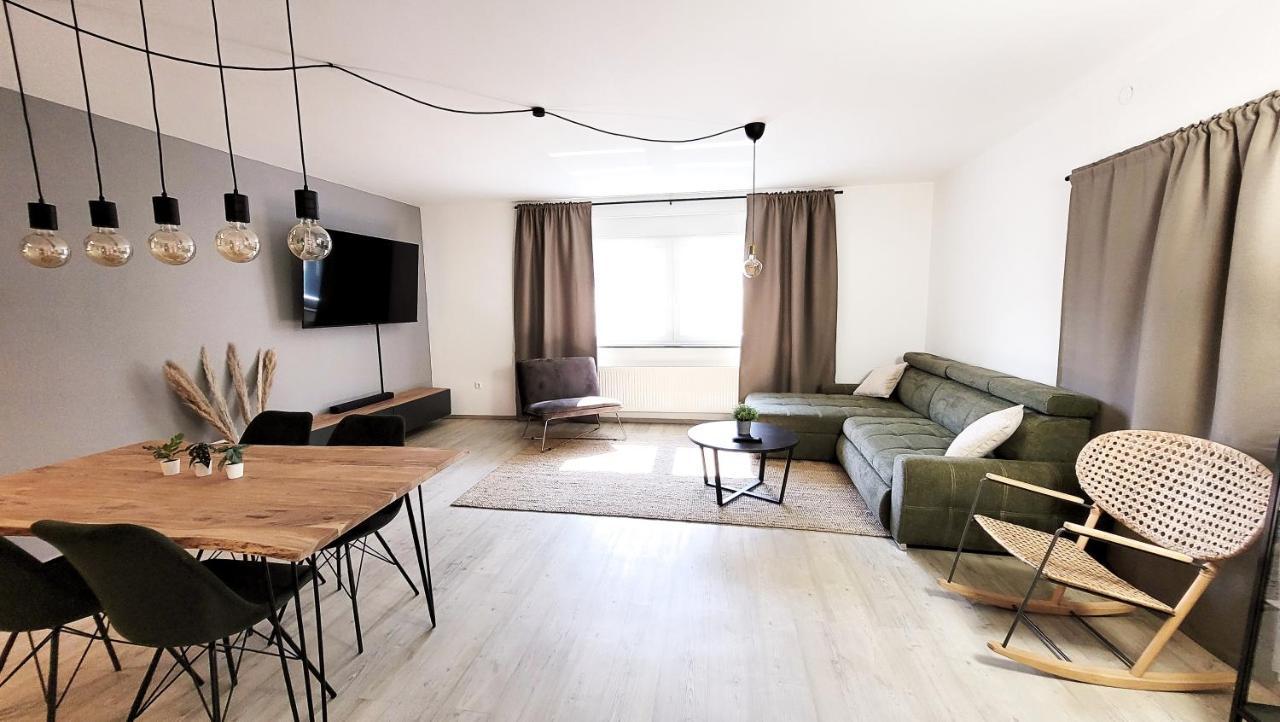 Business & Family - Zentral, 24H Check-In, Xxl Tv Apartment Siegburg Exterior photo